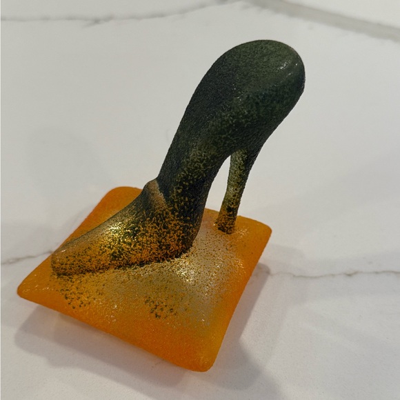 Kosta Boda Kjell Engman Cinderella Shoe Art Glass Sculpture Amber Green 2007